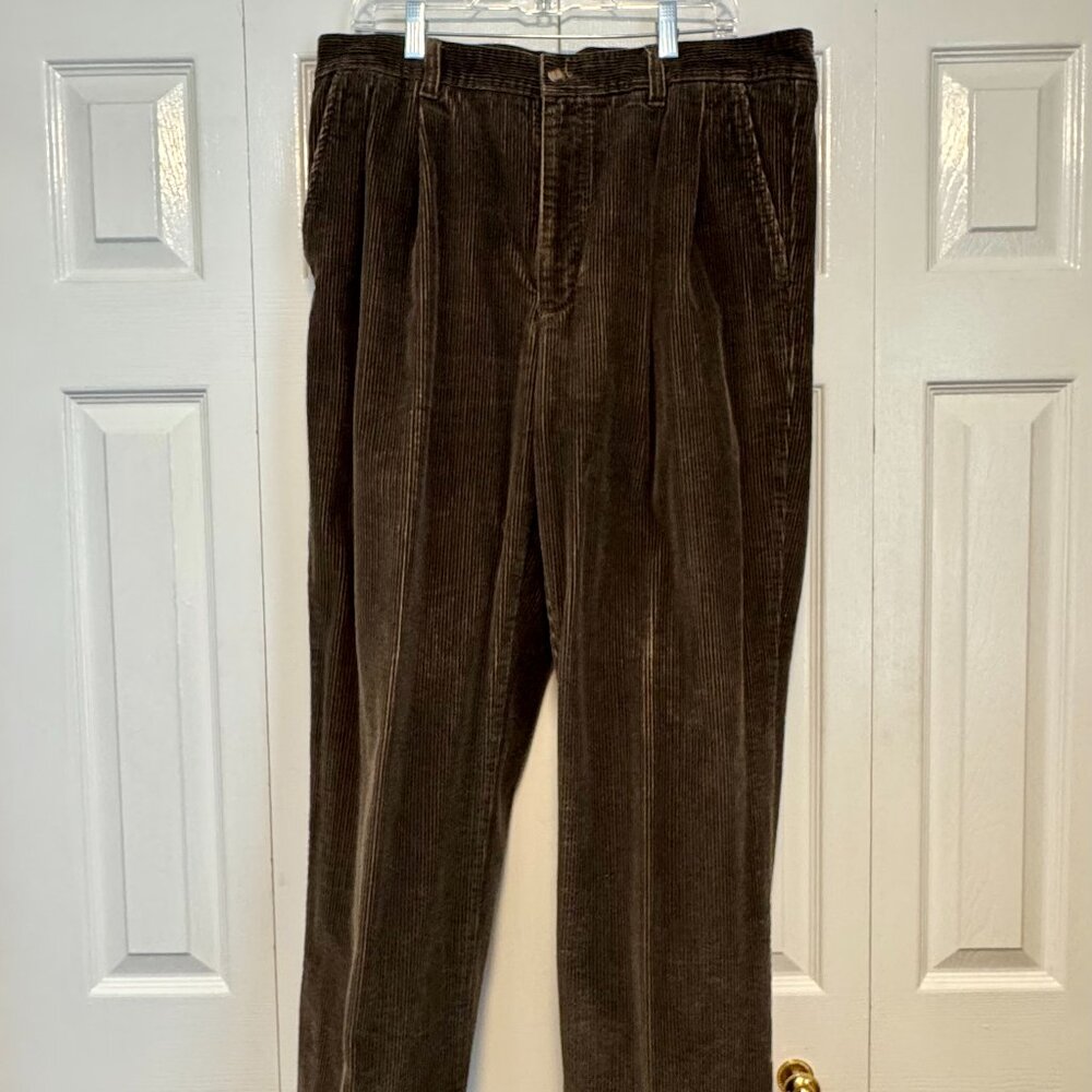 St. Johns Bay Baggy Deep Olive Green Corduroy Pants 38 x 32